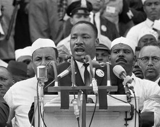 Martin Luther King, Jr., delivering âI Have a Dreamâ